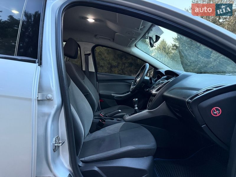 Универсал Ford Focus 2011 в Ровно