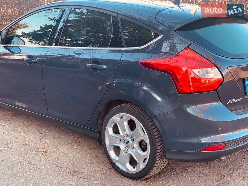 Хэтчбек Ford Focus 2013 в Стрые