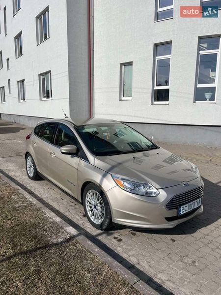 Хетчбек Ford Focus 2017 в Винниках