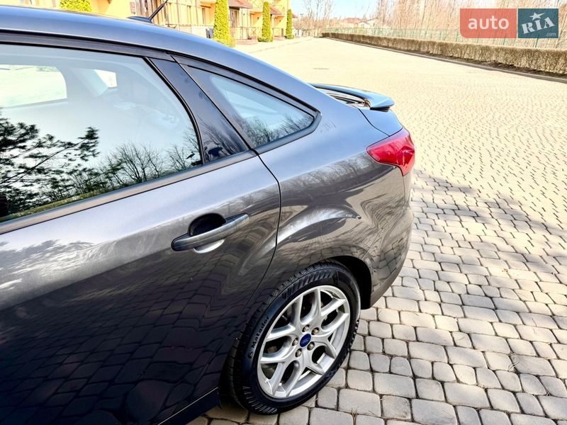 Седан Ford Focus 2015 в Луцке
