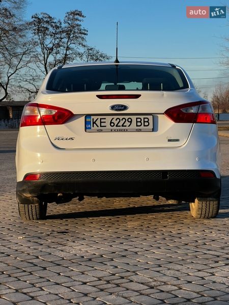 Седан Ford Focus 2013 в Новомосковске фото 5 Седан Ford Focus 2013 в Новомосковске
