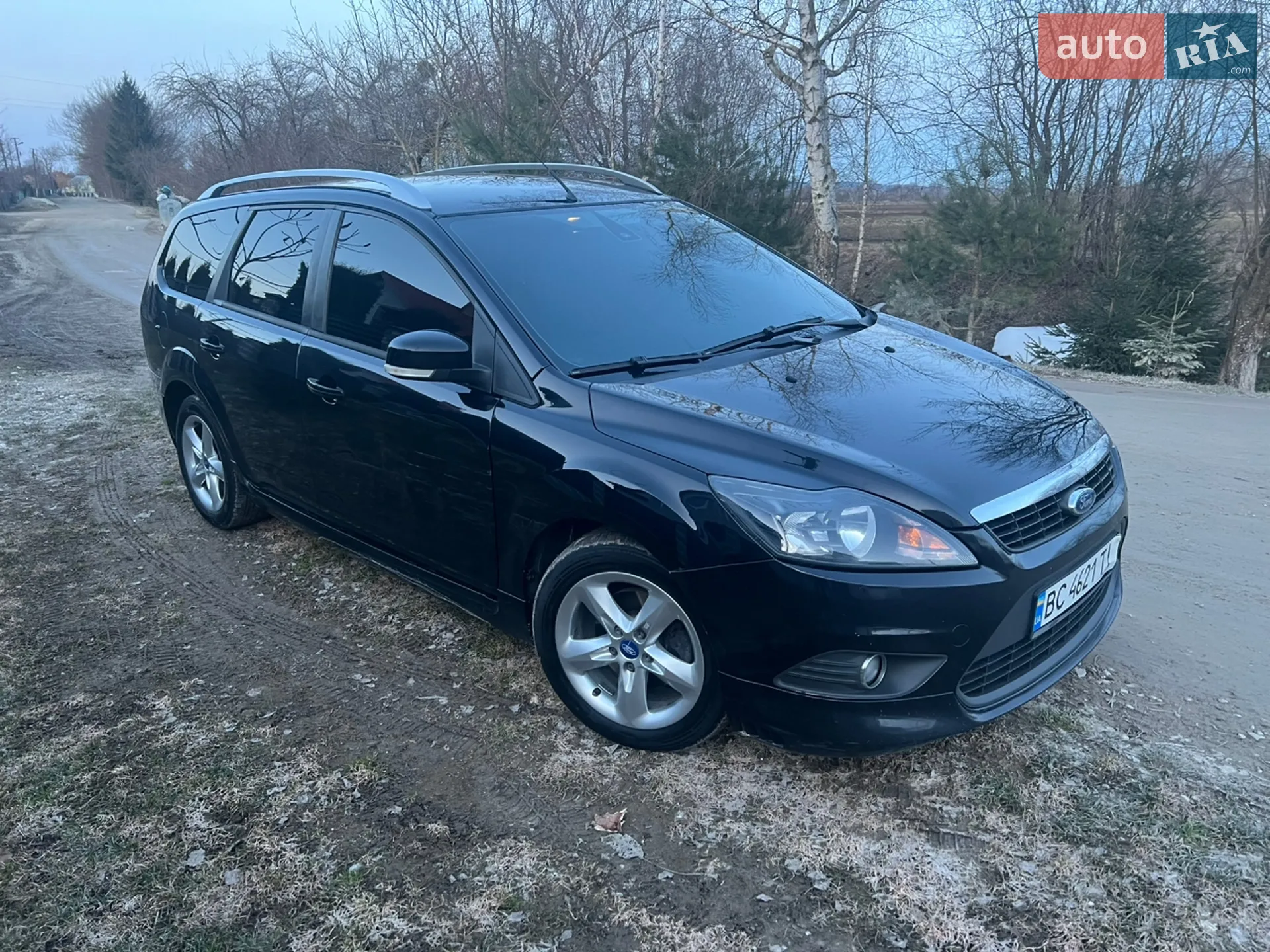 2010 Ford Focus - мініатюра 2