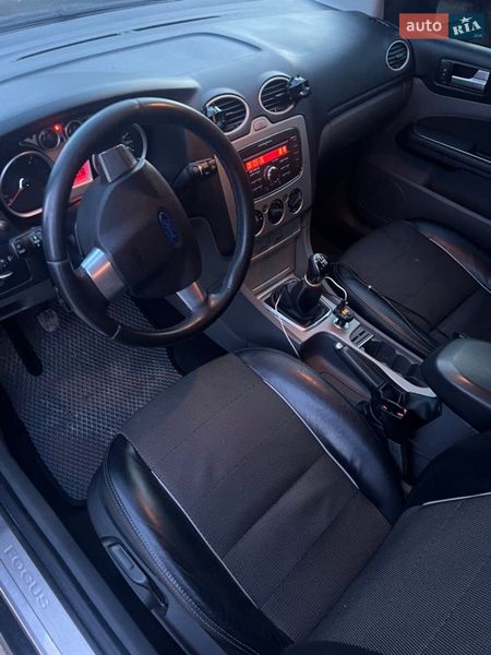 Универсал Ford Focus 2010 в Рудниках