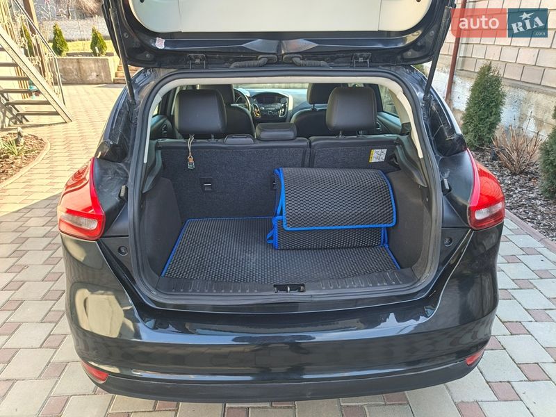 Хетчбек Ford Focus 2015 в Одесі