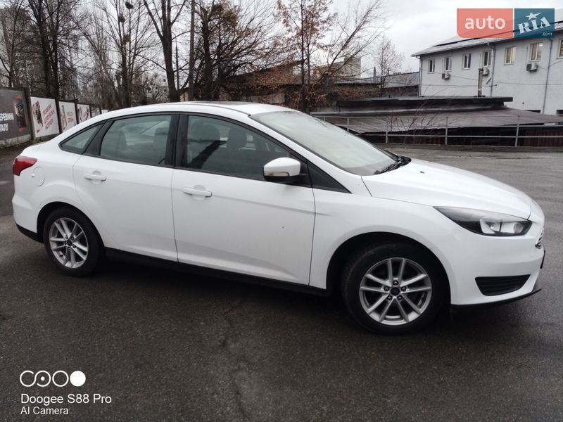 Седан Ford Focus 2015 в Киеве
