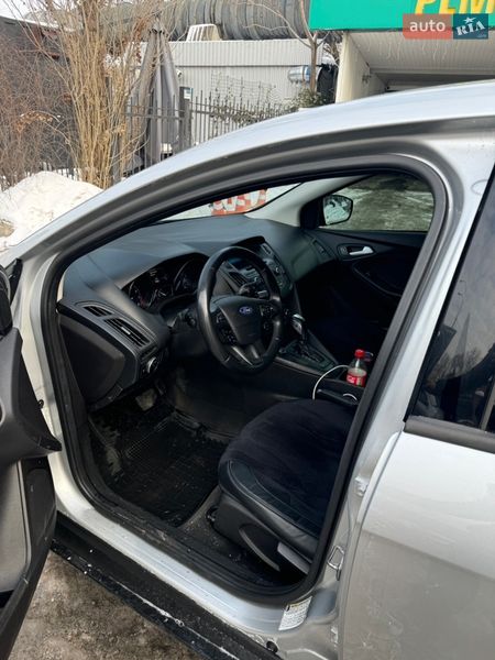 Хэтчбек Ford Focus 2015 в Черкассах