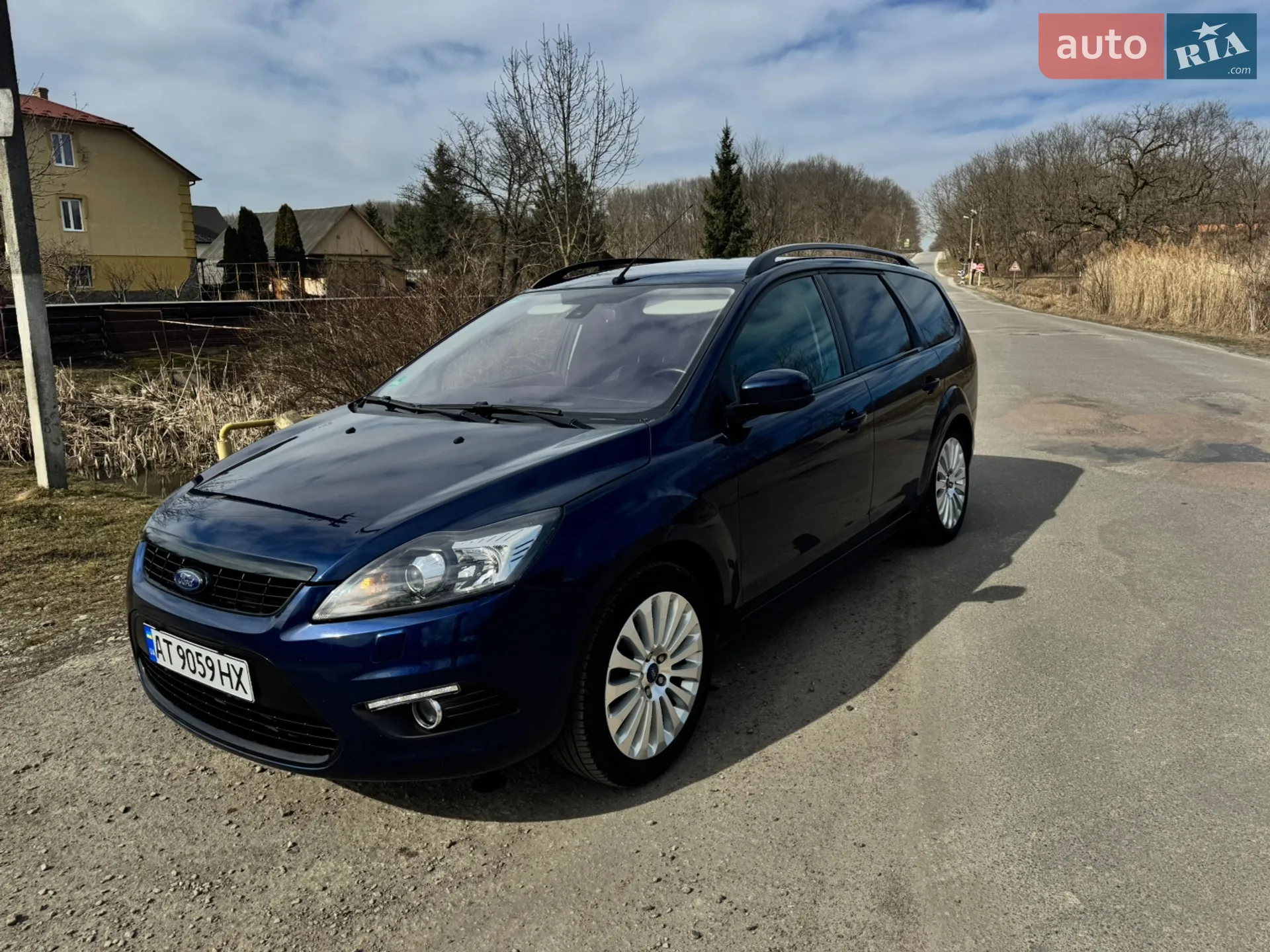 2010 Ford Focus - мініатюра 2
