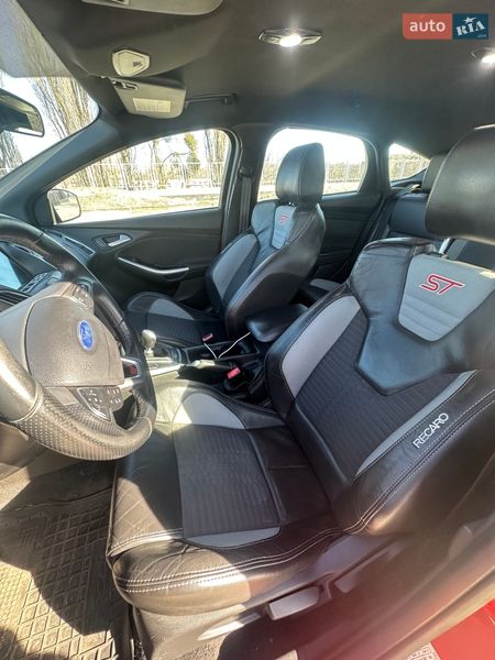 Хетчбек Ford Focus 2016 в Києві