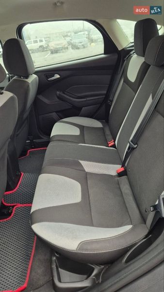 Хэтчбек Ford Focus 2012 в Киеве