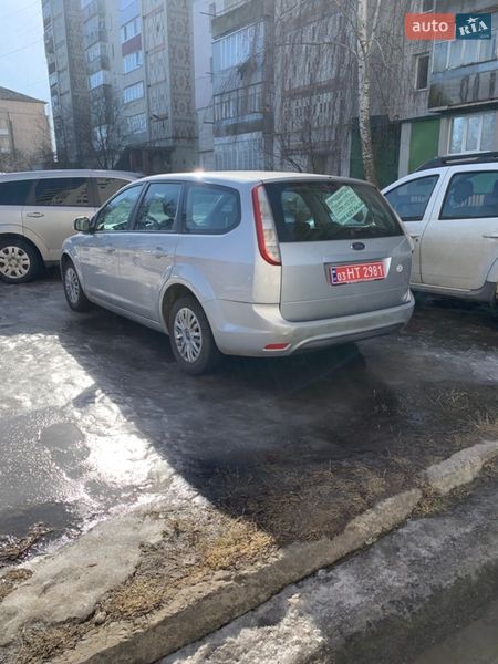 Универсал Ford Focus 2009 в Ромнах