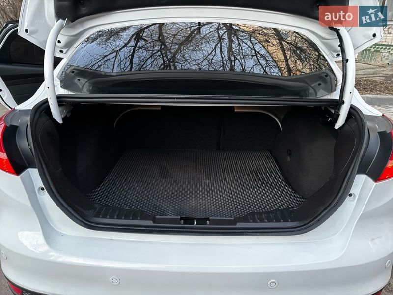 Седан Ford Focus 2016 в Кропивницькому