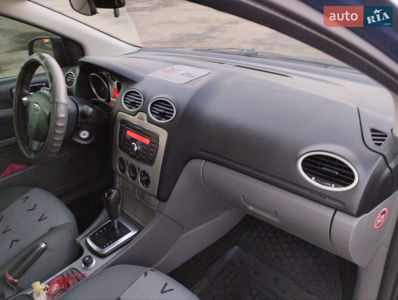 Седан Ford Focus 2011 в Кам'янці