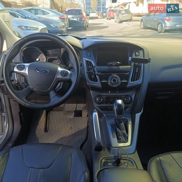 Хэтчбек Ford Focus 2013 в Киеве