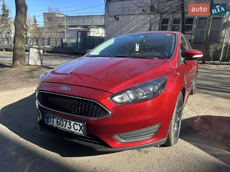 Хэтчбек Ford Focus 2017 в Днепре