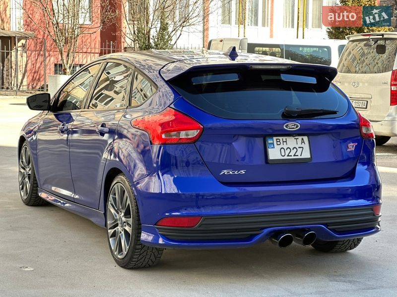 Хэтчбек Ford Focus 2015 в Одессе