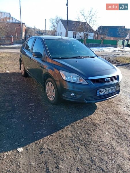 Хэтчбек Ford Focus 2008 в Ромнах