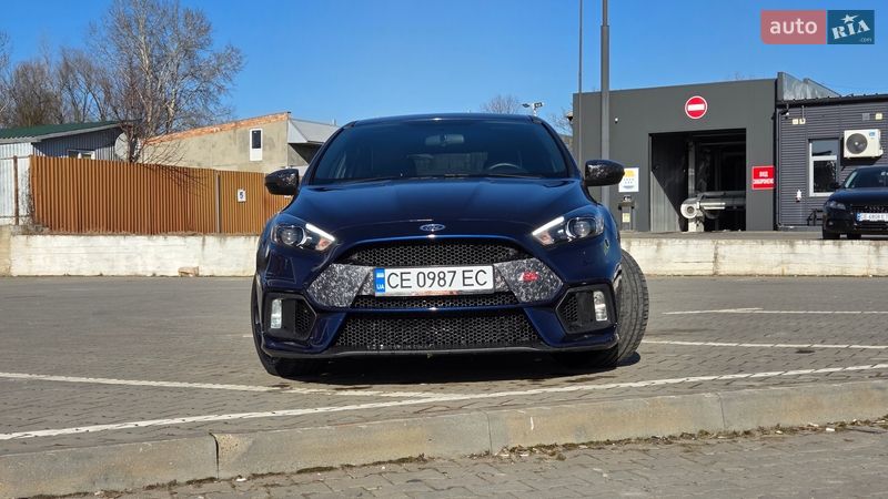 Хэтчбек Ford Focus 2015 в Черновцах