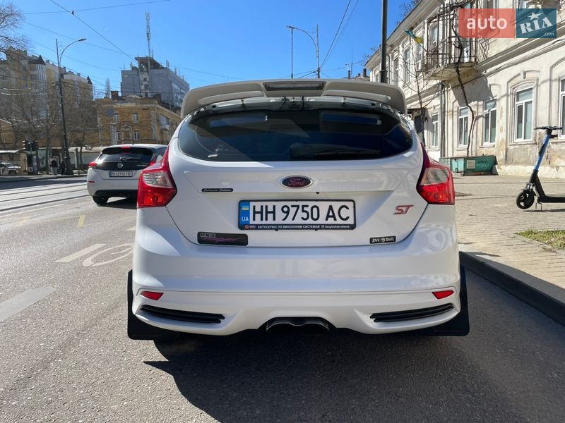 Хетчбек Ford Focus 2013 в Одесі