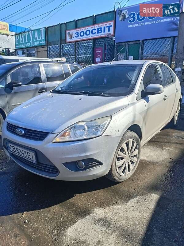 Хэтчбек Ford Focus 2010 в Чернигове
