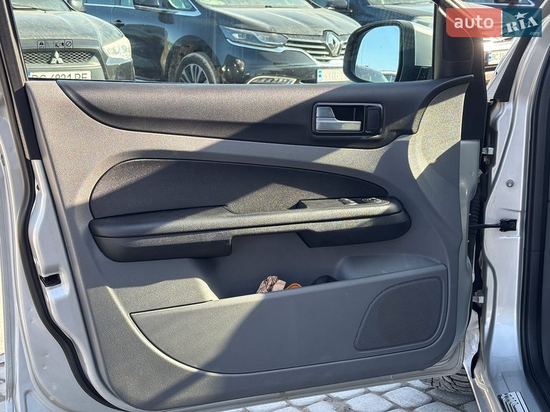 Хетчбек Ford Focus 2008 в Львові