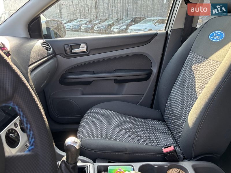 Хетчбек Ford Focus 2008 в Львові
