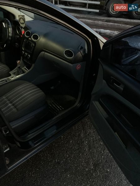 Хэтчбек Ford Focus 2008 в Александрие