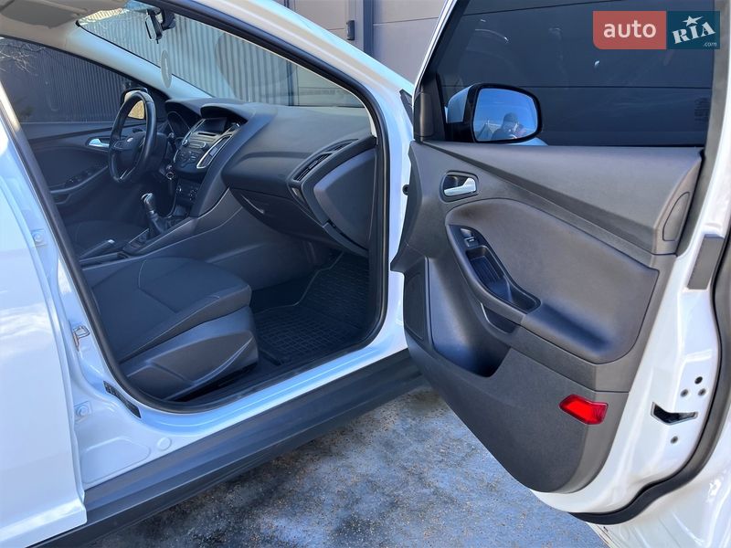 Хэтчбек Ford Focus 2017 в Харькове