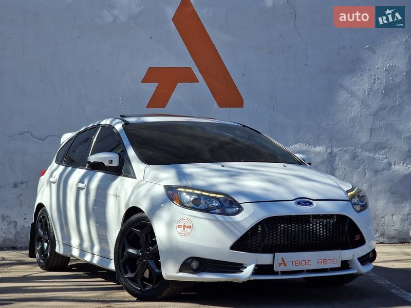 Хэтчбек Ford Focus 2013 в Одессе