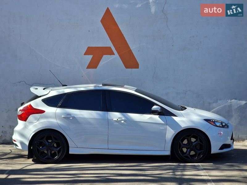 Хэтчбек Ford Focus 2013 в Одессе