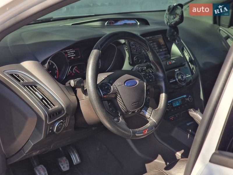 Хэтчбек Ford Focus 2013 в Одессе