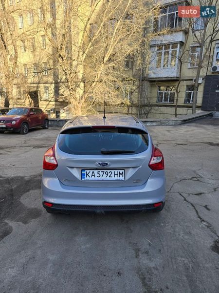 Хэтчбек Ford Focus 2013 в Киеве