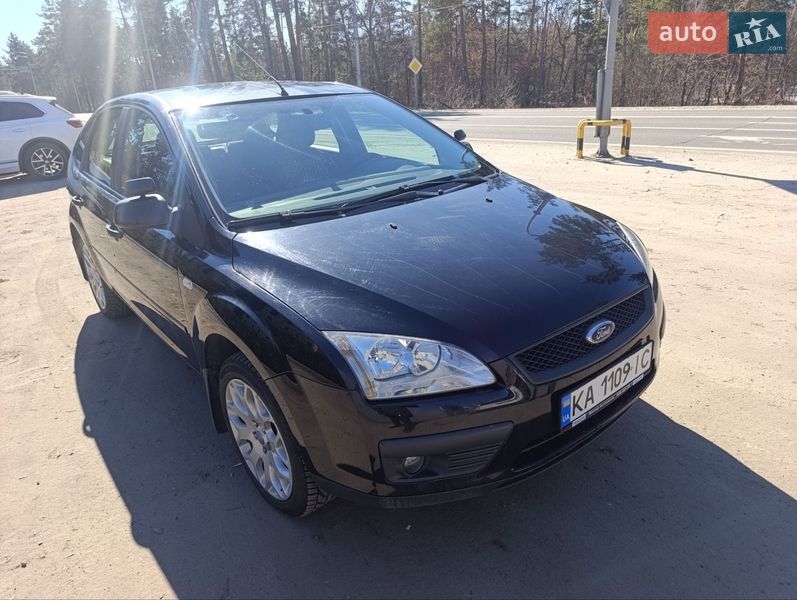 Хэтчбек Ford Focus 2007 в Киеве