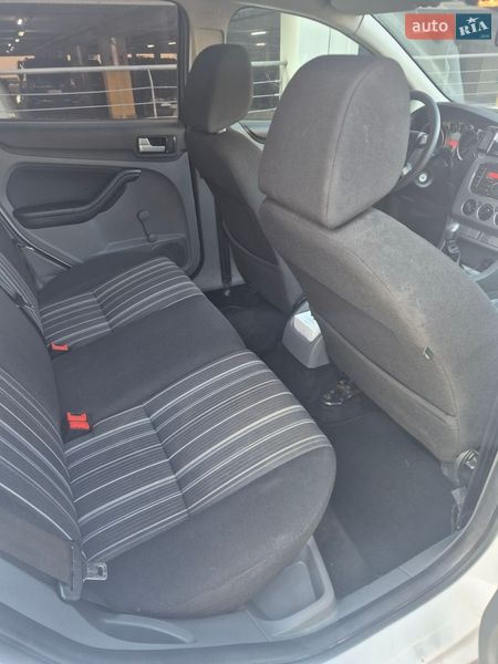 Універсал Ford Focus 2010 в Львові фото 15 Універсал Ford Focus 2010 в Львові
