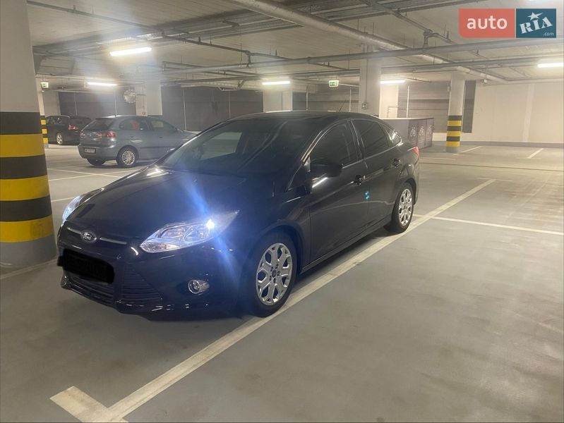 Седан Ford Focus 2012 в Львове