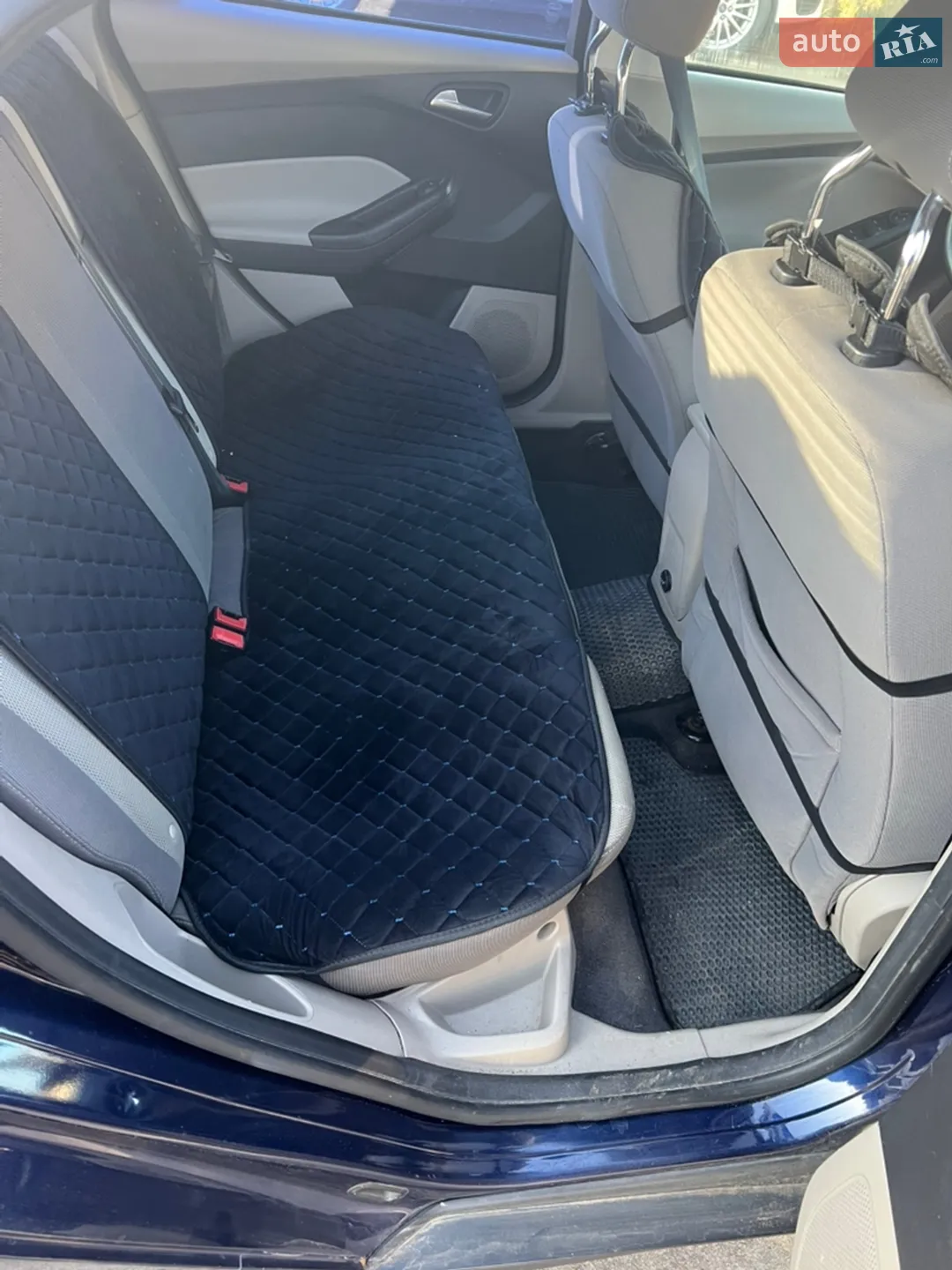 2011 Ford Focus - мініатюра 11