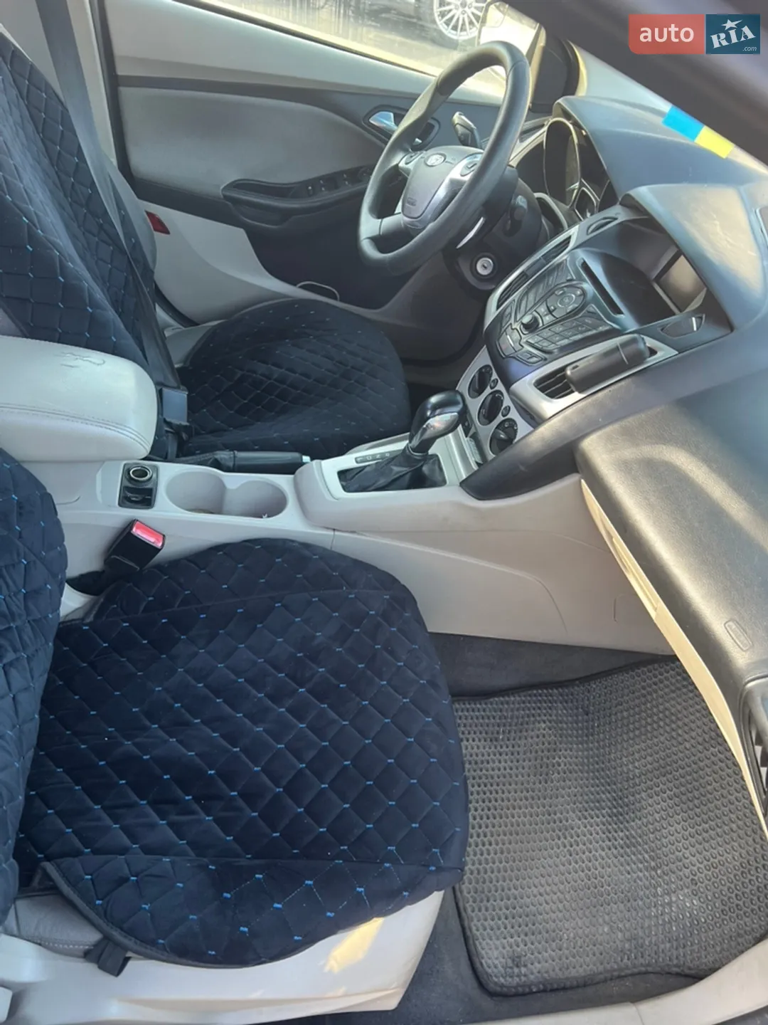 2011 Ford Focus - мініатюра 12