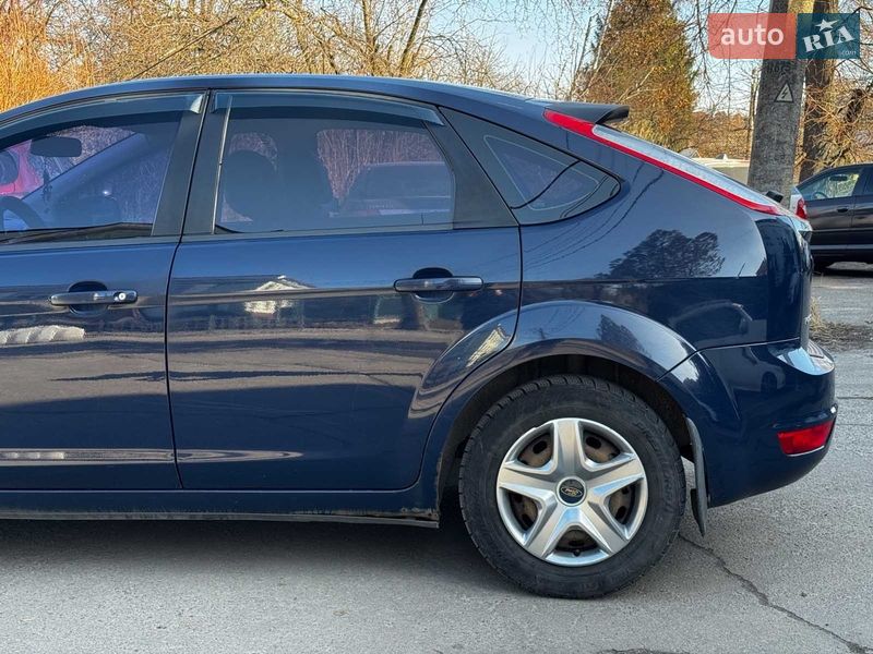 Хэтчбек Ford Focus 2008 в Киеве