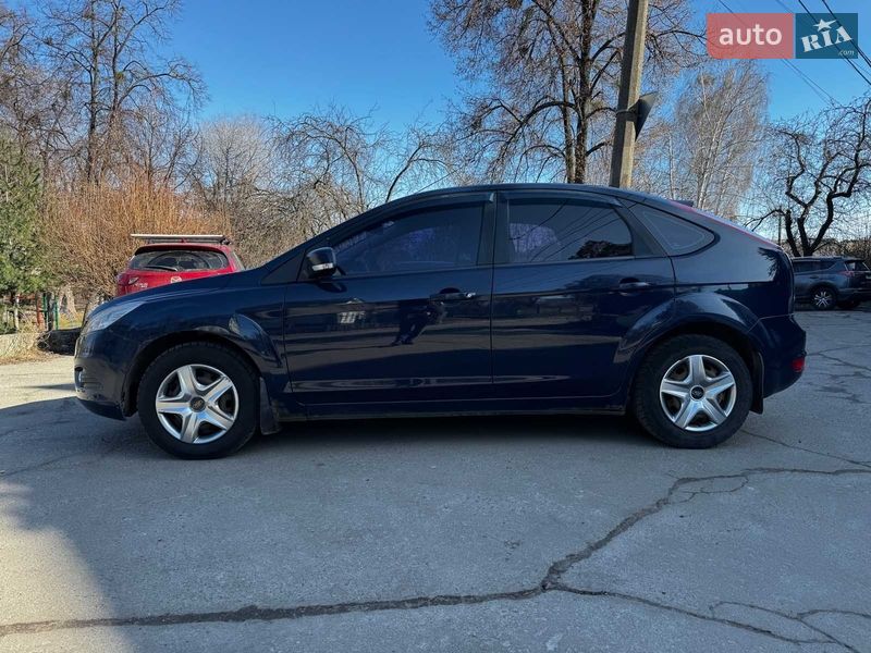 Хэтчбек Ford Focus 2008 в Киеве