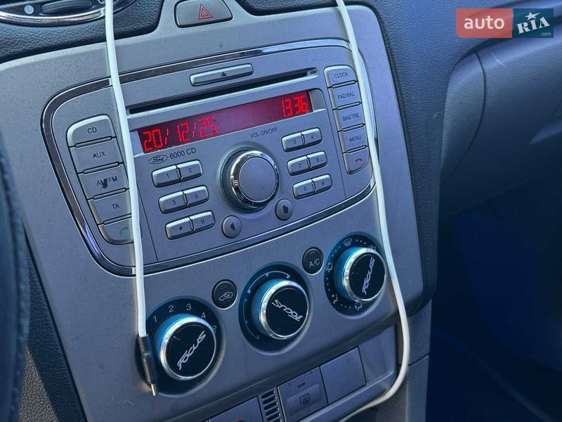 Хэтчбек Ford Focus 2008 в Киеве