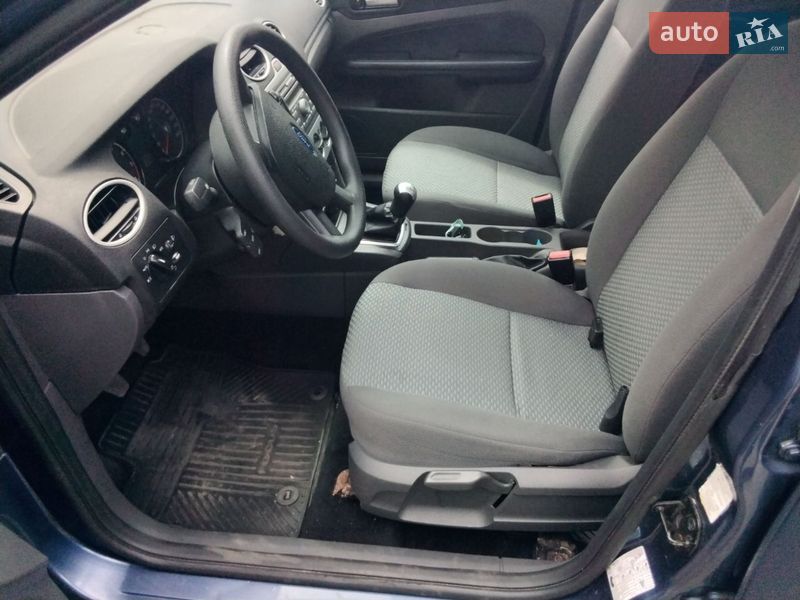Хетчбек Ford Focus 2006 в Пулинах фото 13 Хетчбек Ford Focus 2006 в Пулинах