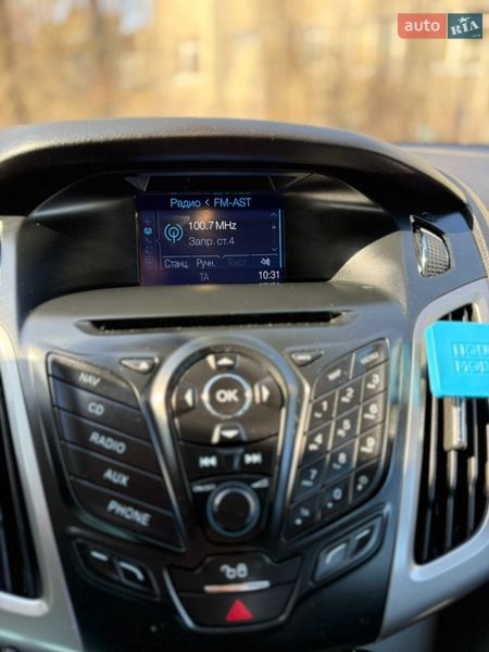 Хетчбек Ford Focus 2014 в Житомирі