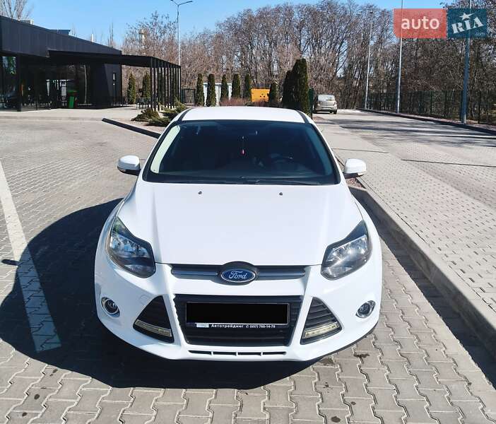 Седан Ford Focus 2013 в Кременчуці фото 5 Седан Ford Focus 2013 в Кременчуці