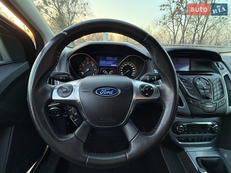 Універсал Ford Focus 2013 в Звягелі