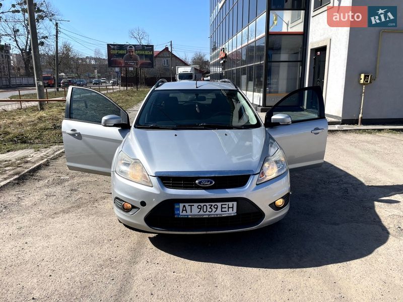 Універсал Ford Focus 2010 в Івано-Франківську фото 2 Універсал Ford Focus 2010 в Івано-Франківську
