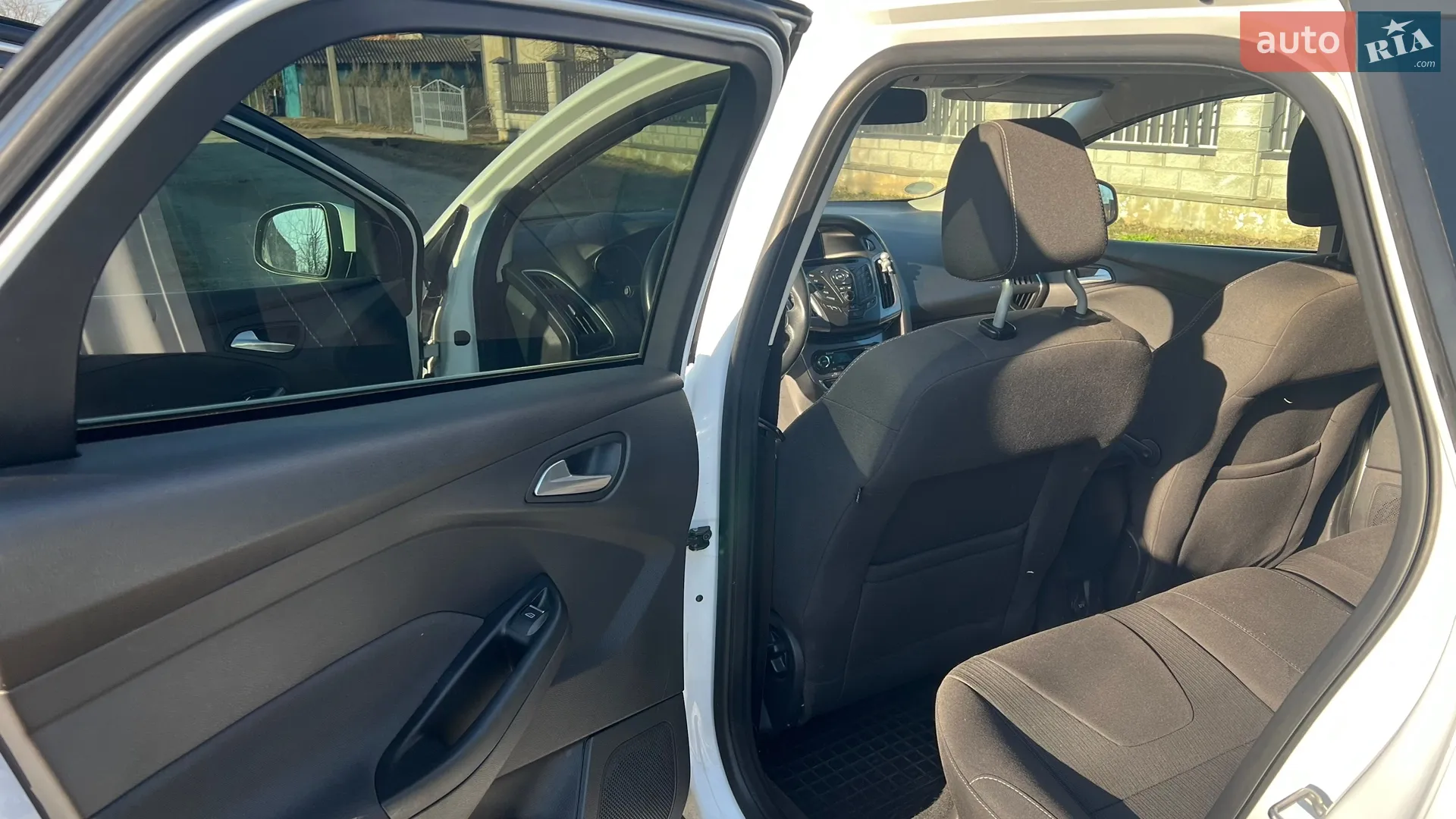 2012 Ford Focus - мініатюра 13