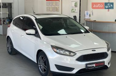 Хэтчбек Ford Focus 2015 в Киеве