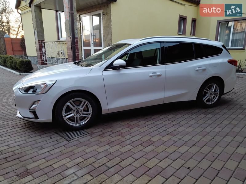 Универсал Ford Focus 2019 в Киеве