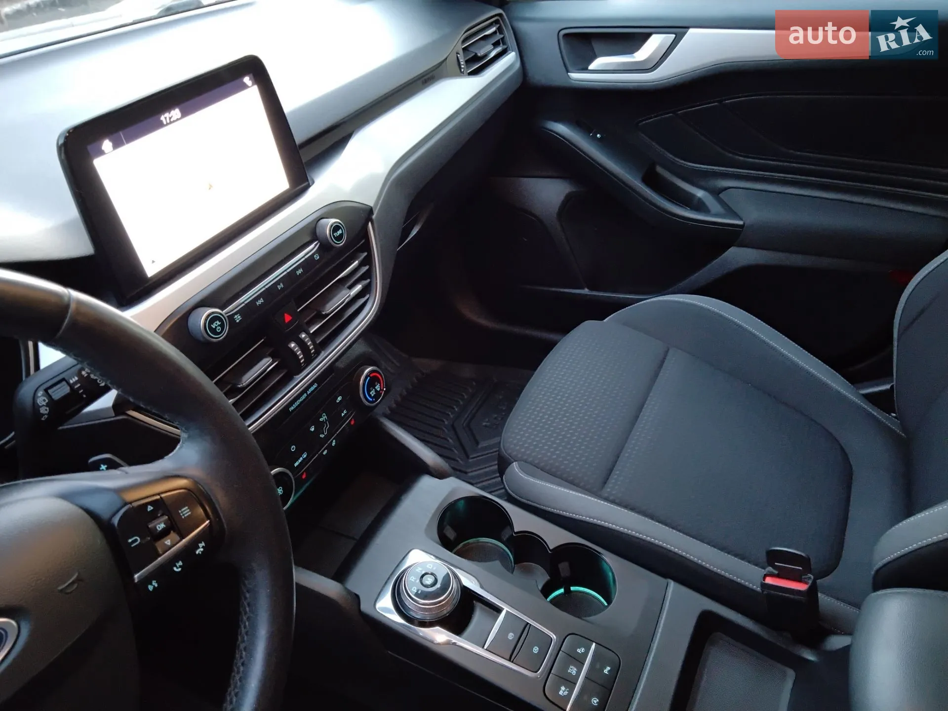 2019 Ford Focus - мініатюра 23