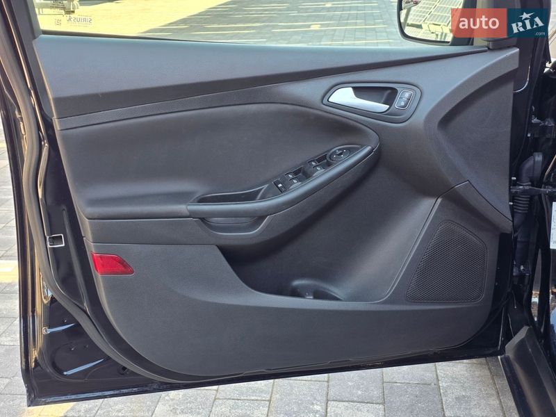 Седан Ford Focus 2017 в Львове