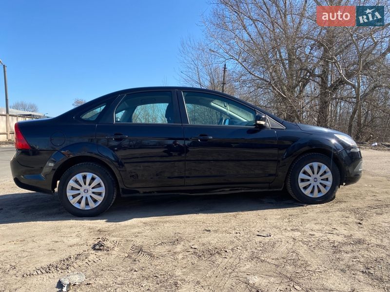 Седан Ford Focus 2008 в Киеве